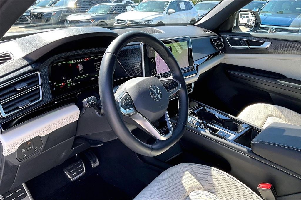 2024 Volkswagen Atlas Cross Sport 2.0T SEL Premium R-Line
