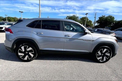 2025 Volkswagen Atlas Cross Sport 2.0T SE w/Technology