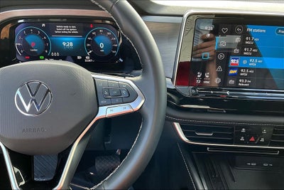 2025 Volkswagen Atlas Cross Sport 2.0T SE w/Technology