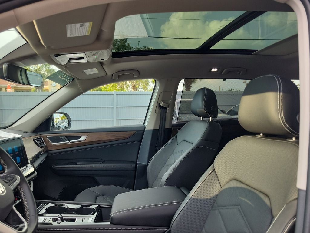 2026 Volkswagen Atlas SE w/Technology