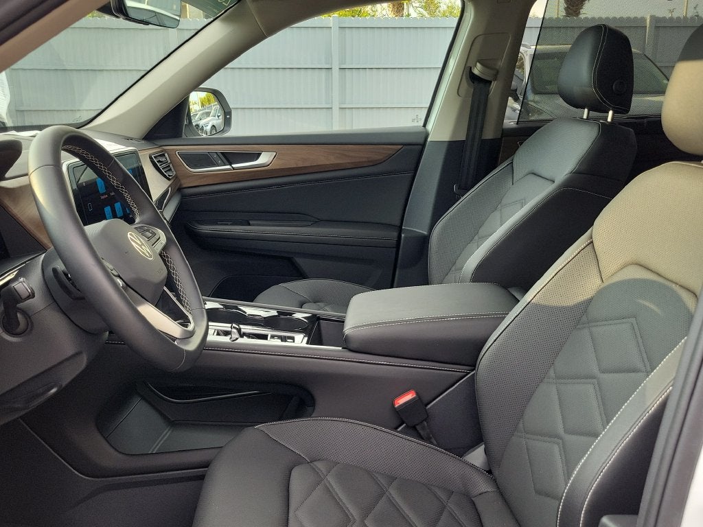 2026 Volkswagen Atlas SE w/Technology