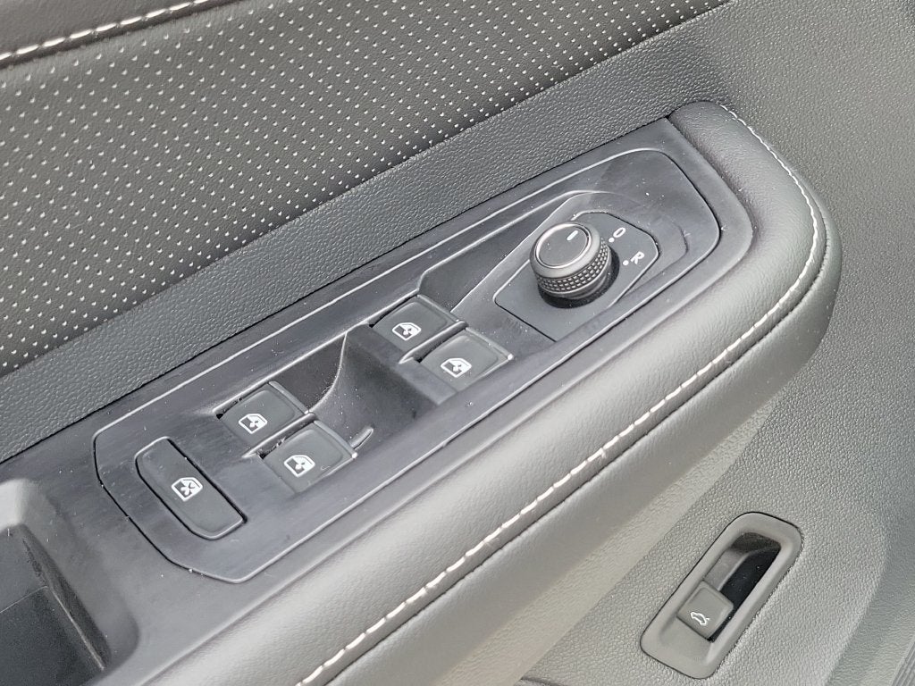 2026 Volkswagen Atlas SE w/Technology
