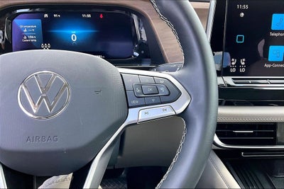 2025 Volkswagen Atlas 2.0T SE w/Technology