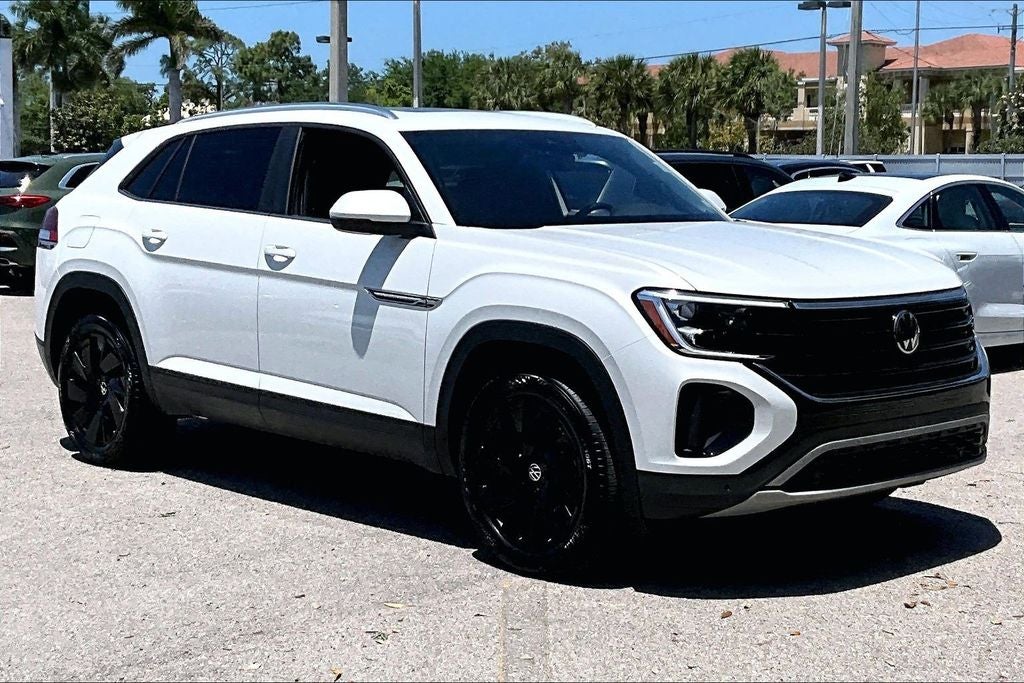 2026 Volkswagen Atlas Cross Sport 2.0T SE w/Technology