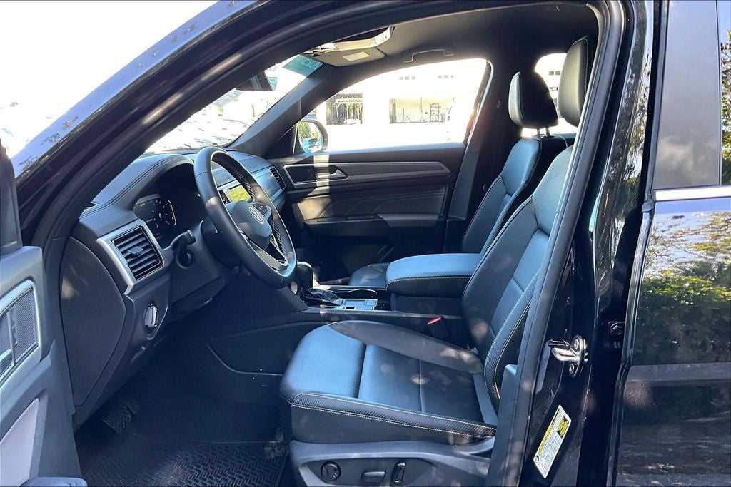 2023 Volkswagen Atlas Cross Sport 2.0T SE w/Technology