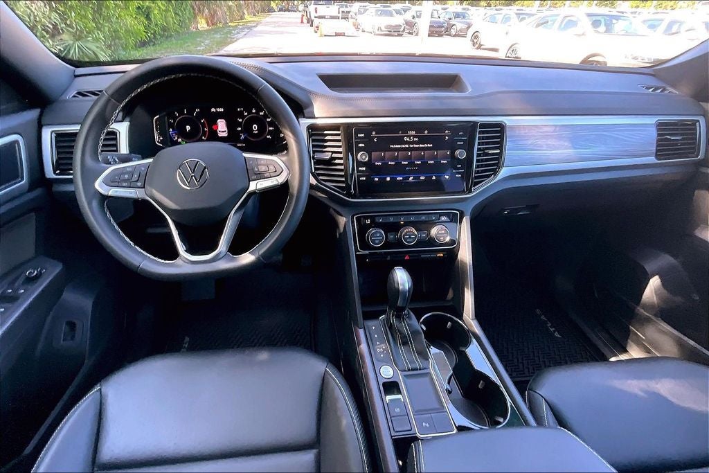 2023 Volkswagen Atlas Cross Sport 2.0T SE w/Technology