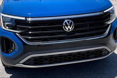 2025 Volkswagen Atlas Cross Sport 2.0T SE w/Technology