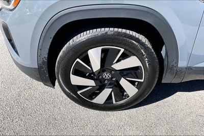 2024 Volkswagen Atlas Cross Sport 2.0T SE w/Technology