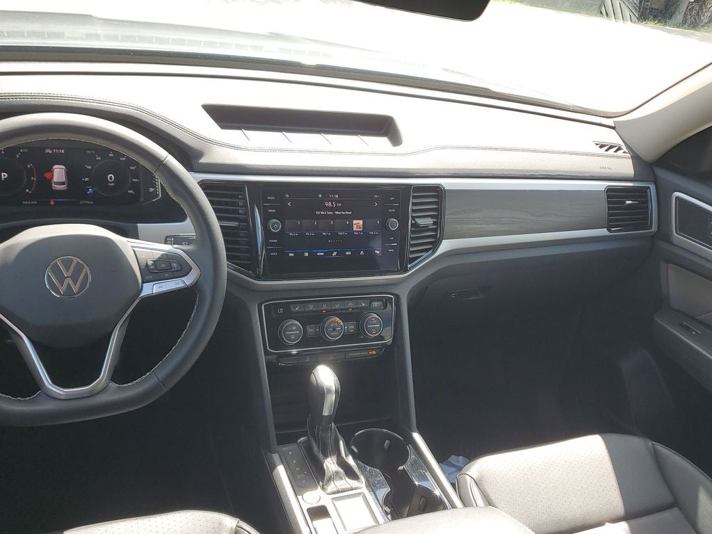 2023 Volkswagen Atlas 3.6L V6 SE w/Technology