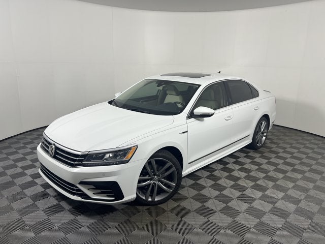 2019 Volkswagen Passat 2.0T SE R-Line