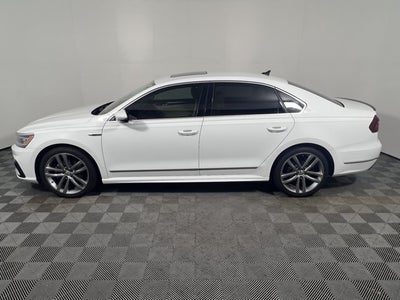2019 Volkswagen Passat 2.0T SE R-Line