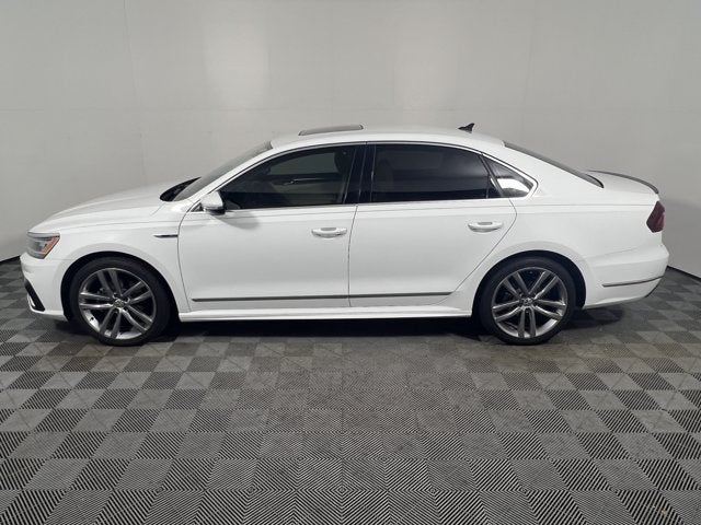 2019 Volkswagen Passat 2.0T SE R-Line