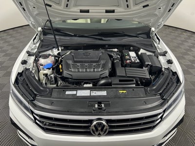 2019 Volkswagen Passat 2.0T SE R-Line