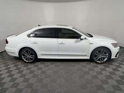 2019 Volkswagen Passat 2.0T SE R-Line