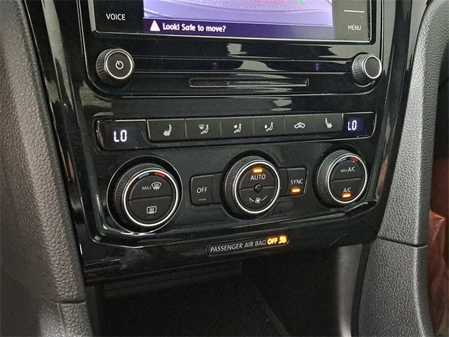 2022 Volkswagen Passat 2.0T R-Line