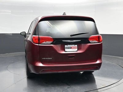 2023 Chrysler Voyager LX