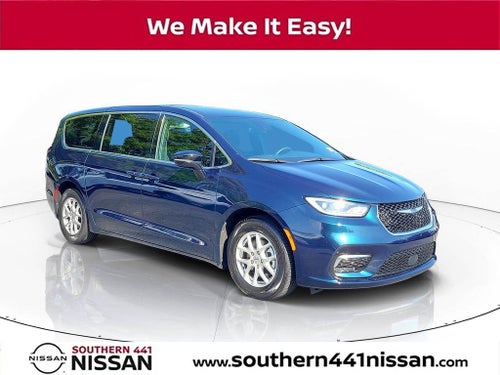 2024 Chrysler Pacifica Touring