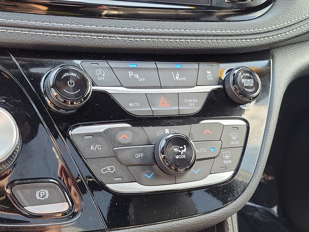 2025 Chrysler Pacifica Limited