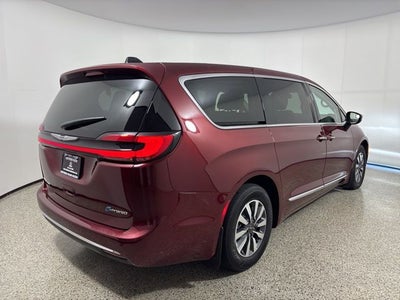 2023 Chrysler Pacifica Hybrid Limited