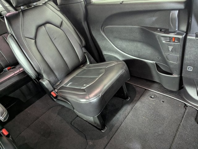 2022 Chrysler Pacifica Touring L AWD