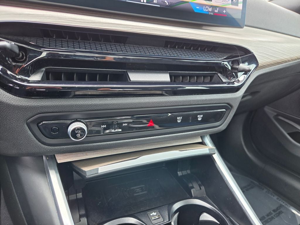 2025 BMW 3 Series 330i