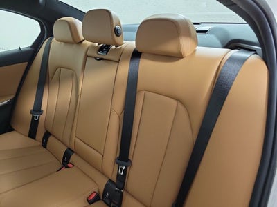 2024 BMW 3 Series 330i xDrive