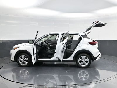 2025 Nissan Kicks Play S