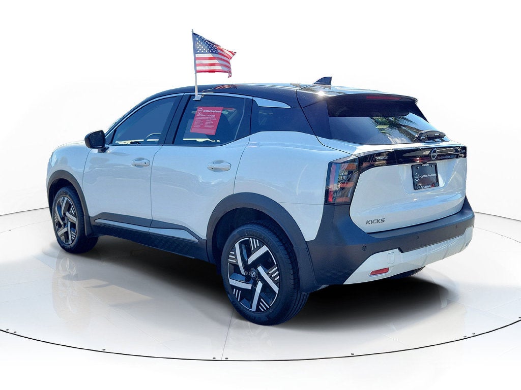 2025 Nissan Kicks SV