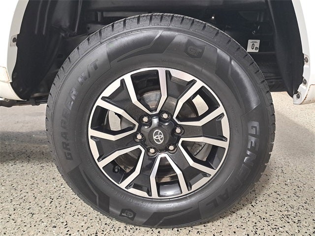 2022 Toyota Tacoma TRD Sport V6