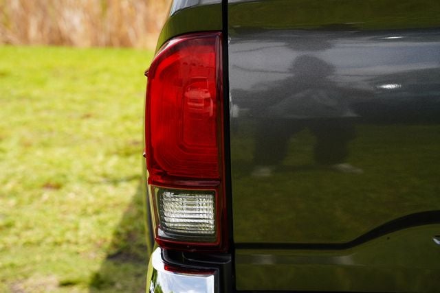 2019 Toyota Tacoma SR5 V6