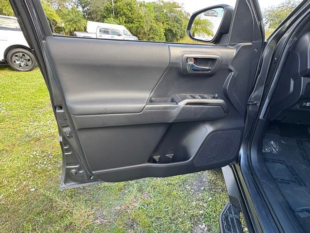 2022 Toyota Tacoma TRD Sport V6