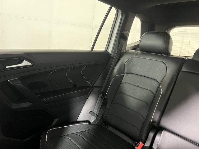 2024 Volkswagen Tiguan 2.0T SEL R-Line 4MOTION