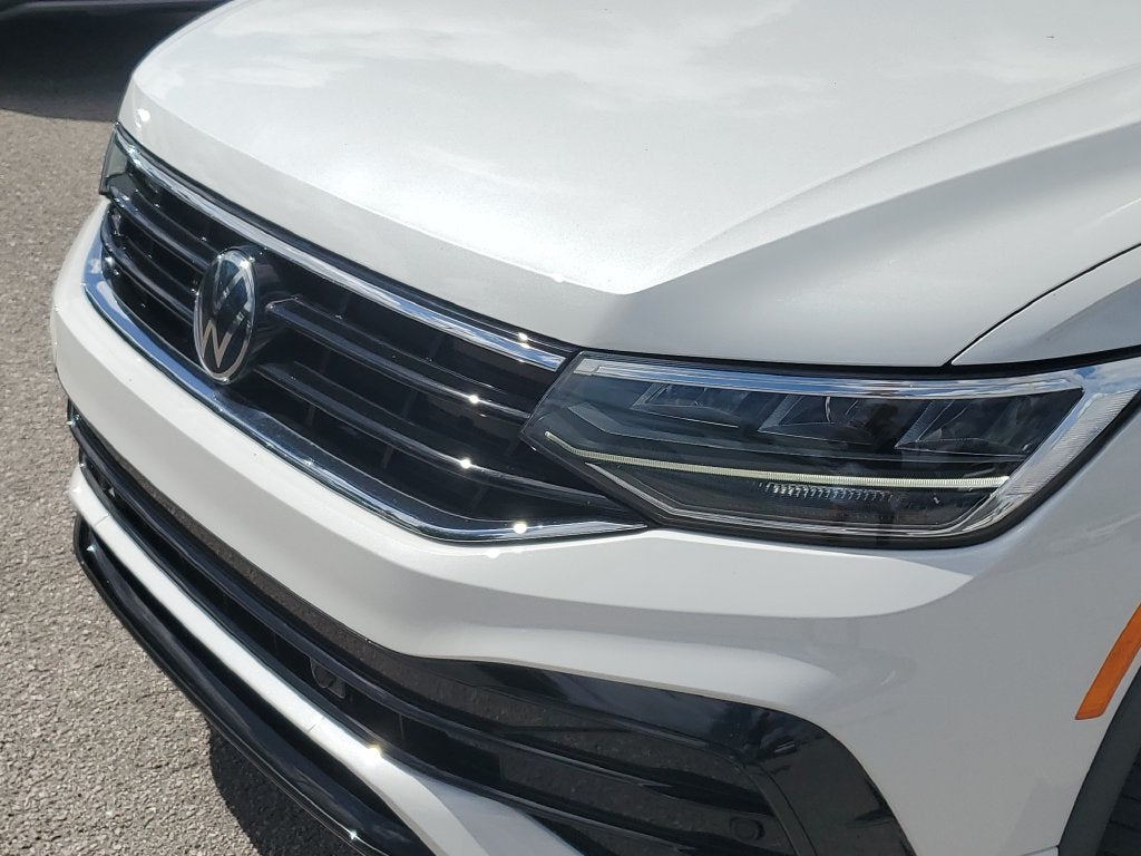 2023 Volkswagen Tiguan 2.0T SE R-Line Black