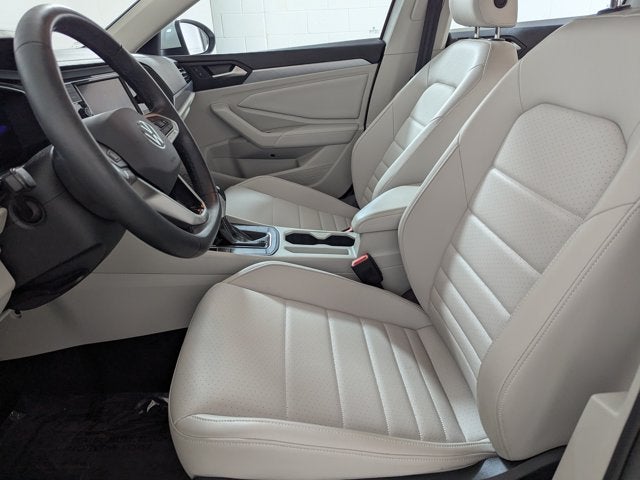2024 Volkswagen Jetta SE Auto