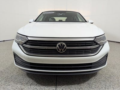 2024 Volkswagen Jetta SE Auto