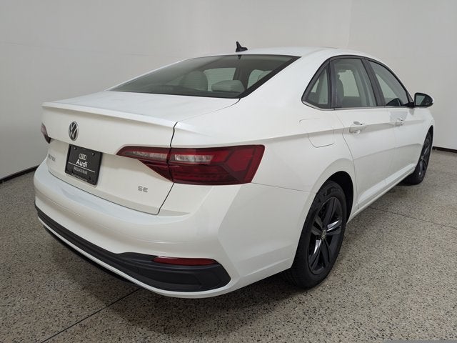 2024 Volkswagen Jetta SE Auto