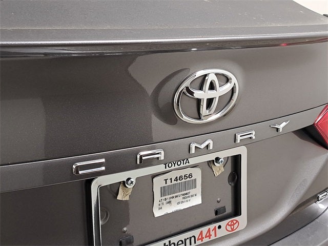 2019 Toyota Camry SE