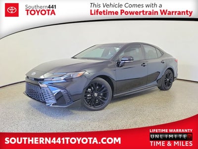 2025 Toyota Camry SE
