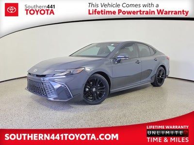 2025 Toyota Camry SE