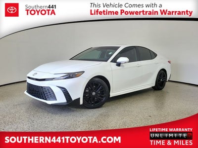 2025 Toyota Camry SE