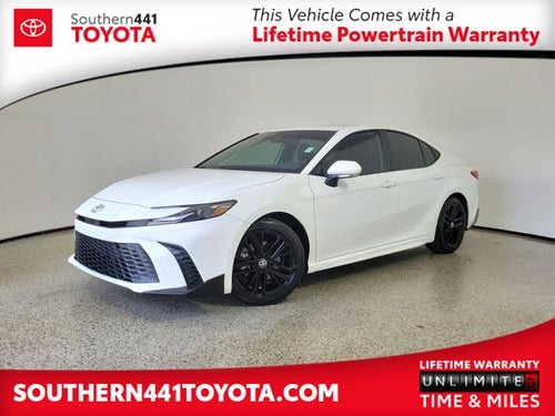 2025 Toyota Camry SE