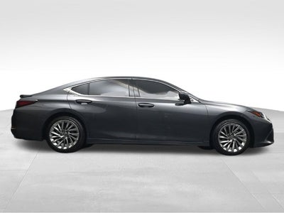2022 Lexus ES 350 Ultra Luxury