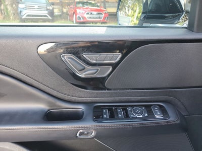 2022 Lincoln Aviator Standard