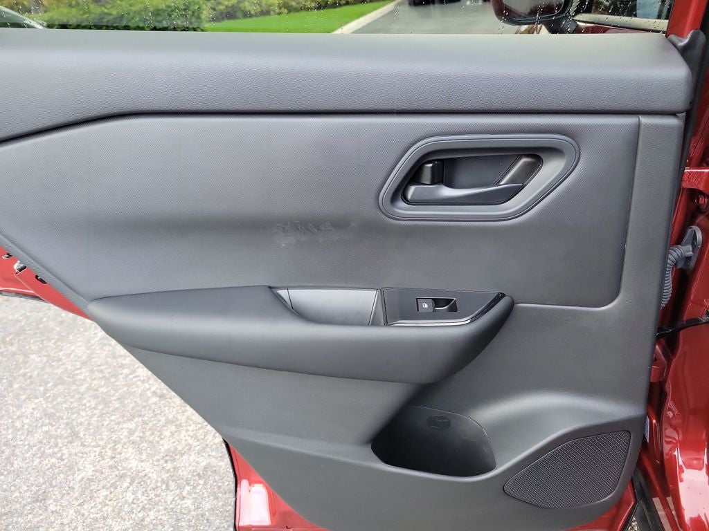 2025 Nissan Rogue S