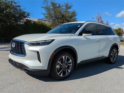 2023 INFINITI QX60 LUXE