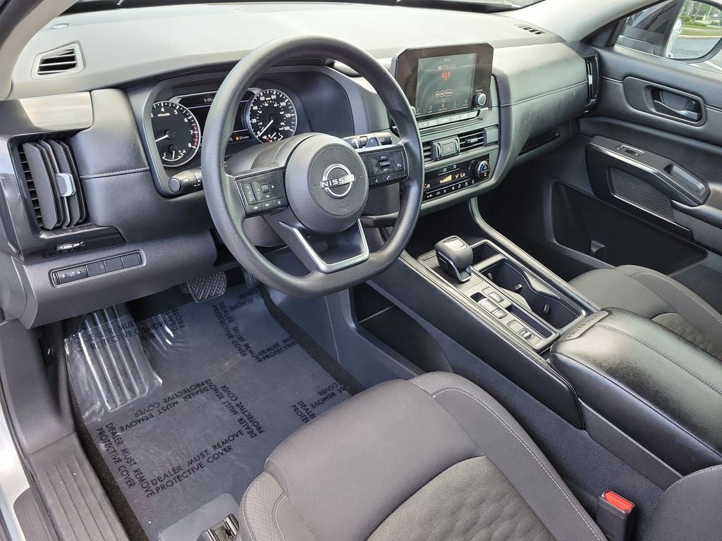 2024 Nissan Pathfinder S