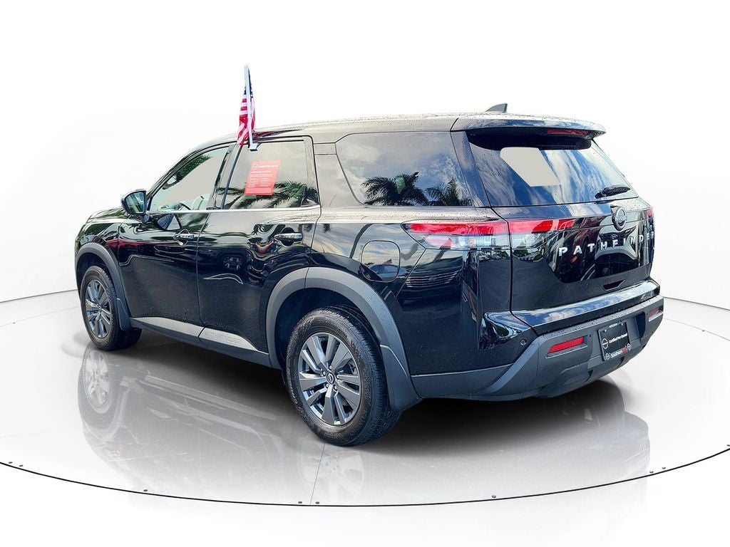 2024 Nissan Pathfinder S