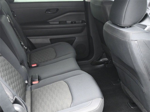 2024 Nissan Pathfinder S