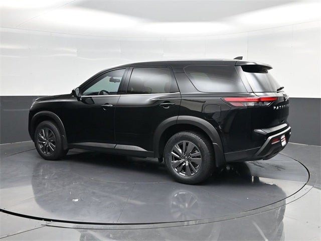 2024 Nissan Pathfinder S