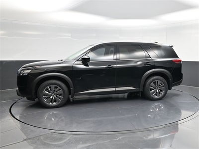 2024 Nissan Pathfinder S